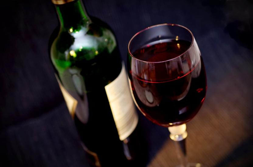 Вино на ночь помогает похудеть