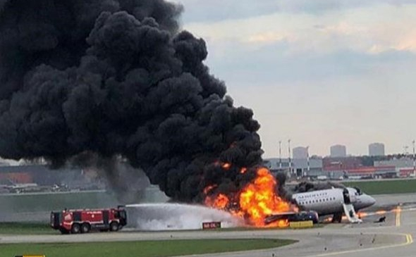 13 человек стали жертвами авиакатастрофы
