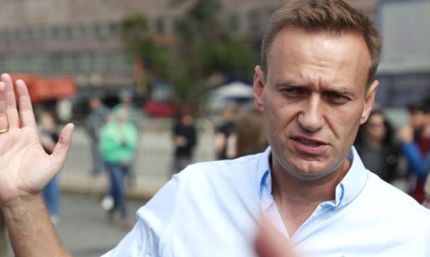 Врачи Навального заявили о возможном отравлении оппозиционера