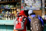 В Свердловской области предлагают уголовно наказывать реализаторов за продажу алкоголя детям