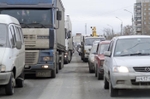В Первоуральске рухнувший мост на трассе стал причиной пробок