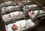 В Свердловской области увеличились рождаемость и средняя продолжительность жизни населения