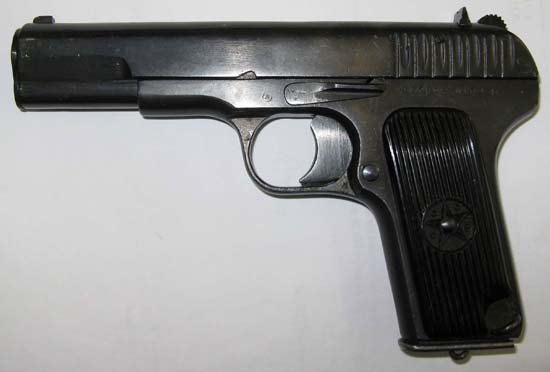 Лейтенанта полиции из Первоуральска уволили за кражу детали пистолета