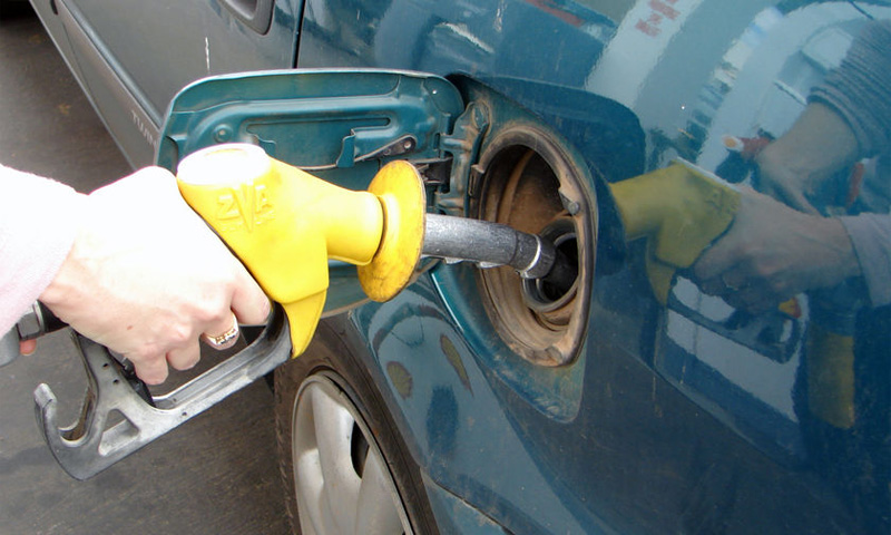 С начала года свердловские АЗС оштрафованы на 500 тысяч рублей за некачественный бензин