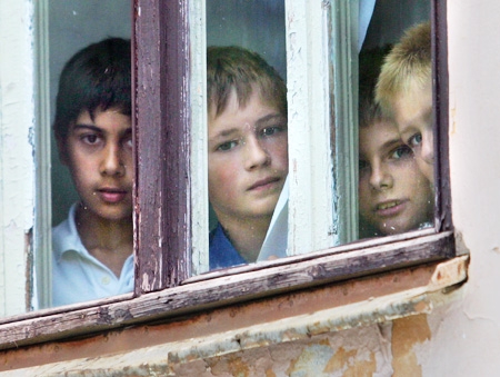 В России могут создать министерство по делам сирот