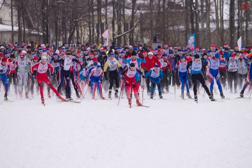 17 тысяч первоуральцев приняли участие в массовой лыжной гонке «Лыжня России»