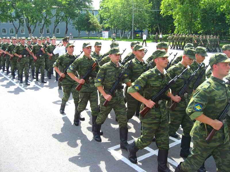 Студентов военных кафедр отправят на каникулах в армию