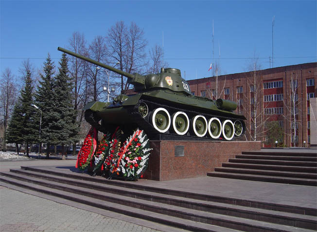 Состоялось торжественное поздравление ветерана Уральского добровольческого танкового корпуса