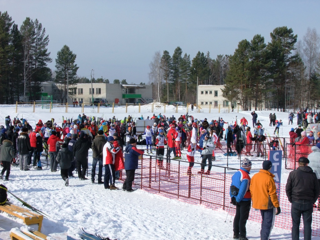 В ФОК  «Гагаринский» проходят лыжные гонки на кубок газеты «Пионерская правда» Видео