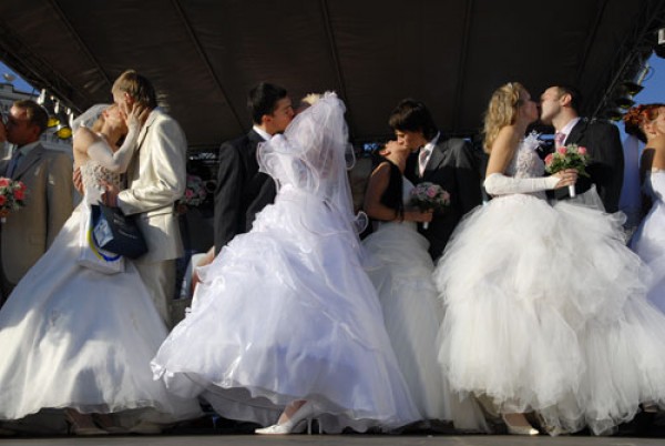 Россиянам запретят вступать в браки больше трех раз
