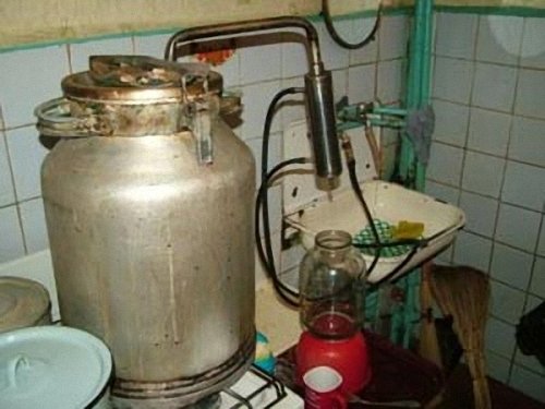 В России вырос спрос на самогонные аппараты и домашние спиртзаводы
