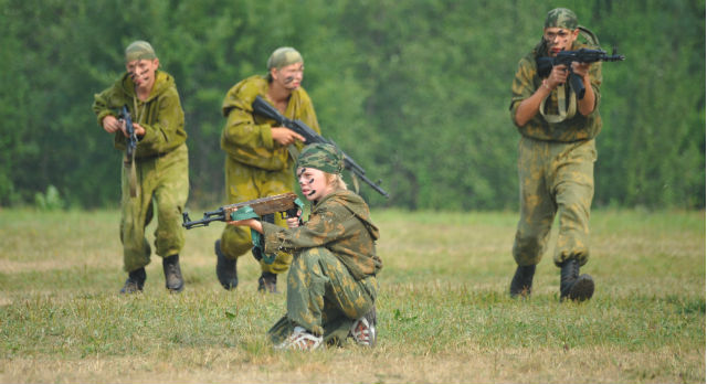 Военно-спортивный лагерь имени Пелевина ждет курсантов. Видео