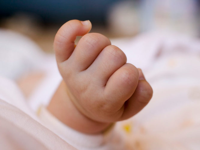 32-х летняя жительница Первоуральска пыталась избавиться от своего новорожденного сына. Видео