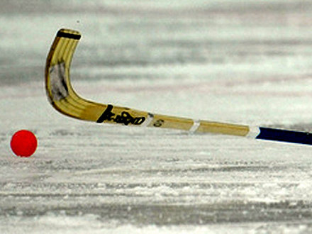   В Первоуральске открылся хоккейный сезон. Видео  