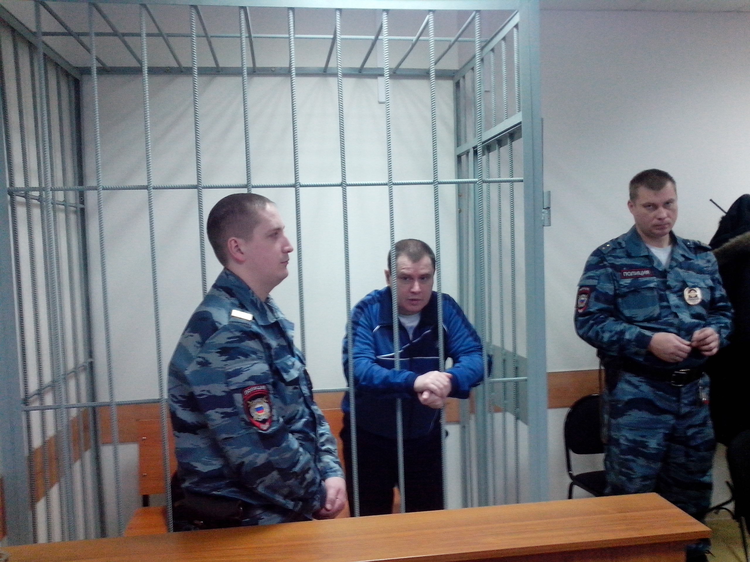 В Первоуральском городском суде начался процесс над директором УК «ЖЭК» Владимиром Былинкиным. Видео