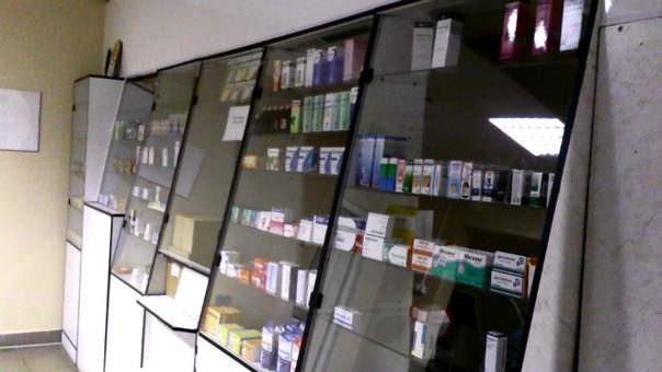   Бесценные лекарства: в аптеке п. Битимка торгуют без ценников. Видео   