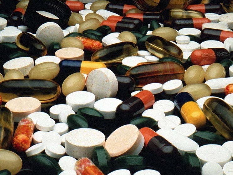 Вместо дорогих опиатов – дешёвая синтетика. Медики заявляют, что наркозависимые стали больше употреблять синтетические наркотики. Видео