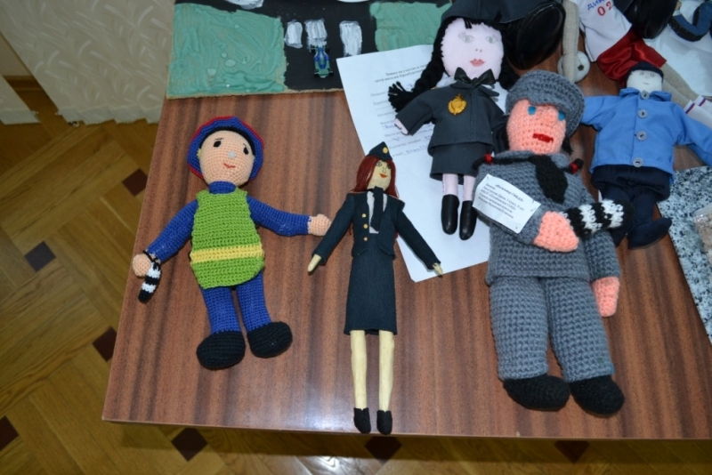 В Свердловской области стартовал конкурс детского творчества «Полицейский Дядя Степа»