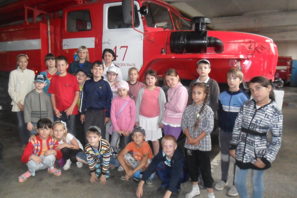 Накануне Дня защиты детей в пожарной части г. Первоуральска прошла неделя открытых дверей. Фото