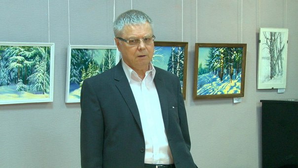 Врач-художник Владимир Криворотов презентовал выставку "Времена года"