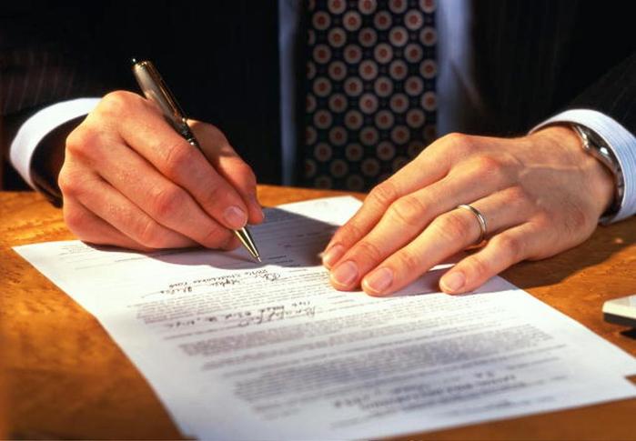 В ГД внесен законопроект об обязательной нотариальной форме для сделок с недвижимостью