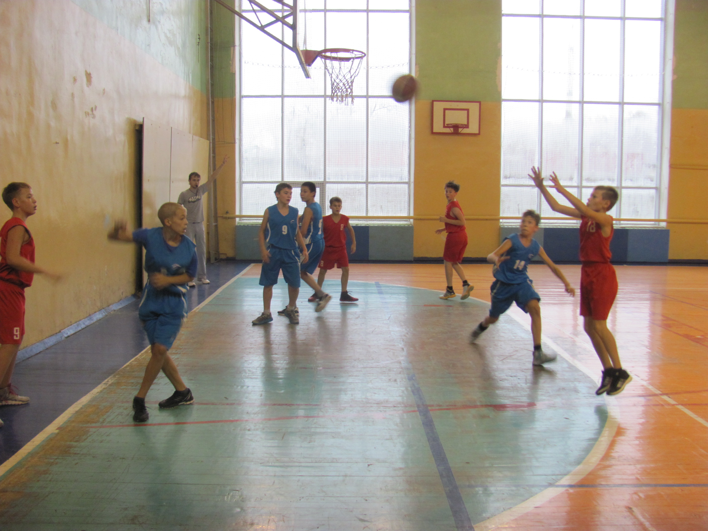 В Первоуральске состоялось открытие баскетбольного сезона