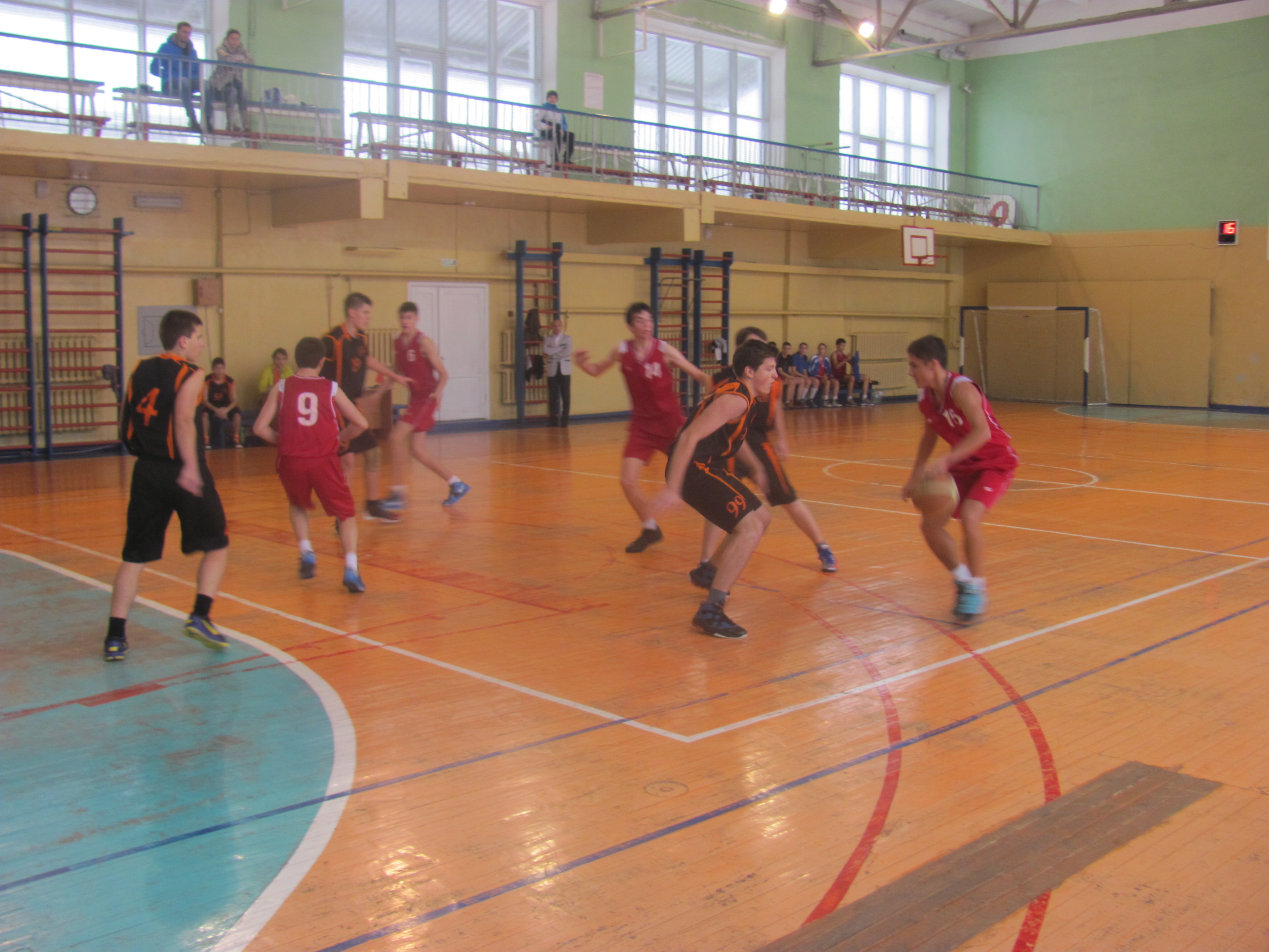 В Первоуральске прошли игры областного турнира по баскетболу «Золотая осень» 