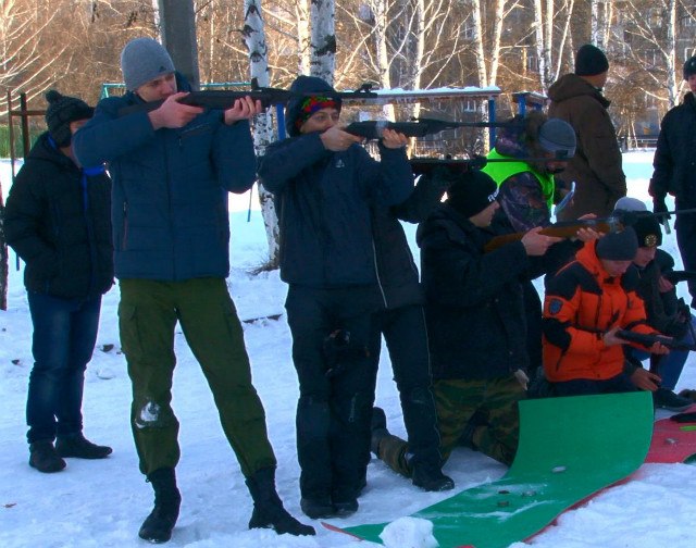 В Первоуральске прошли военно-спортивные соревнования памяти Ю.Ильенко