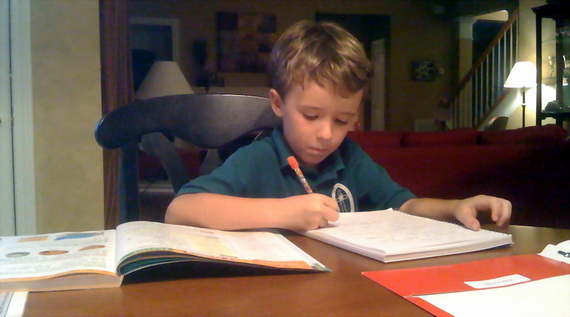 Минобрнауки: школьники не должны тратить на домашнее задание больше 3,5 часов