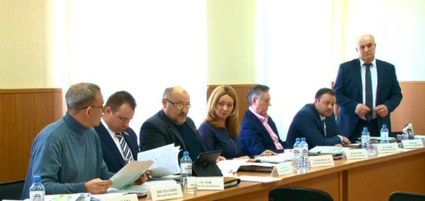 Подвел итоги своей работы. Глава Первоуральска отчитался перед депутатами городской Думы