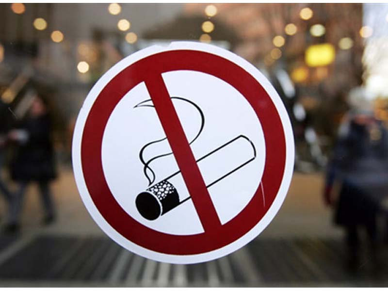 После принятия антитабачного закона число курильщиков в России снизилось на 3%