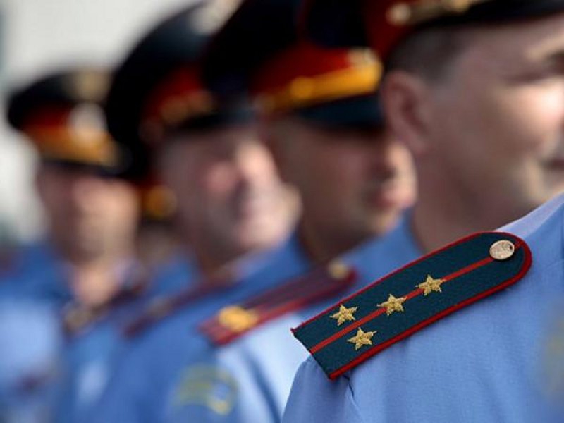 Более 100 полицейских будут следить за порядком на первомайской демонстрации