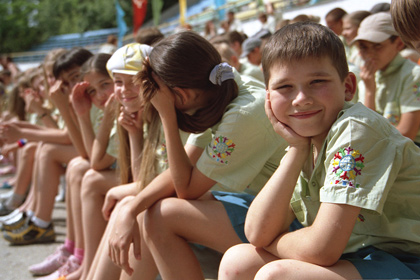 Чиновники обязали школьников побывать в Крыму 