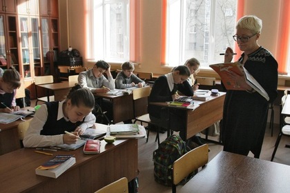 Россияне рассказали о нежелании видеть своих детей политиками и учителями