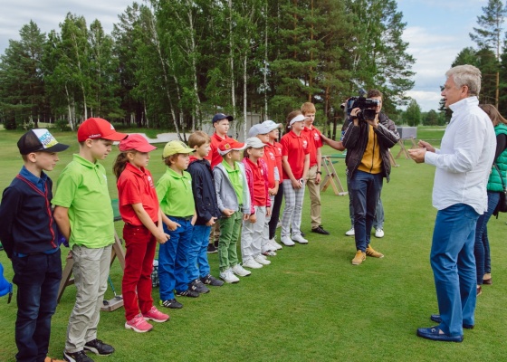 Виктор Христенко намерен предложить Куйвашеву ввести преподавание гольфа в уральских школах
