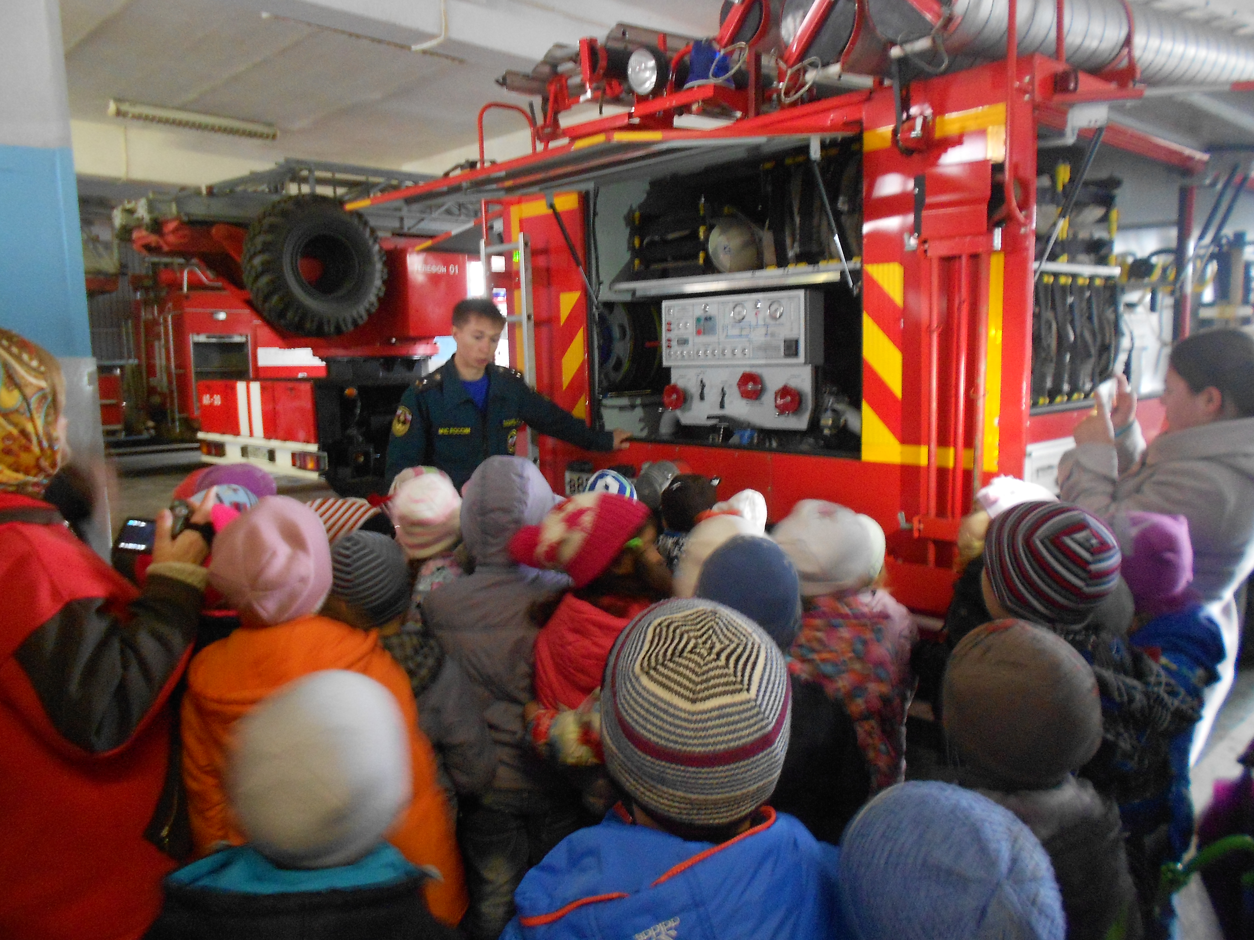 В 47 пожарно-спасательной  части провели экскурсию для дошкольников