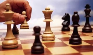 В первоуральской школе впервые прошел сеанс одновременной игры в шахматы