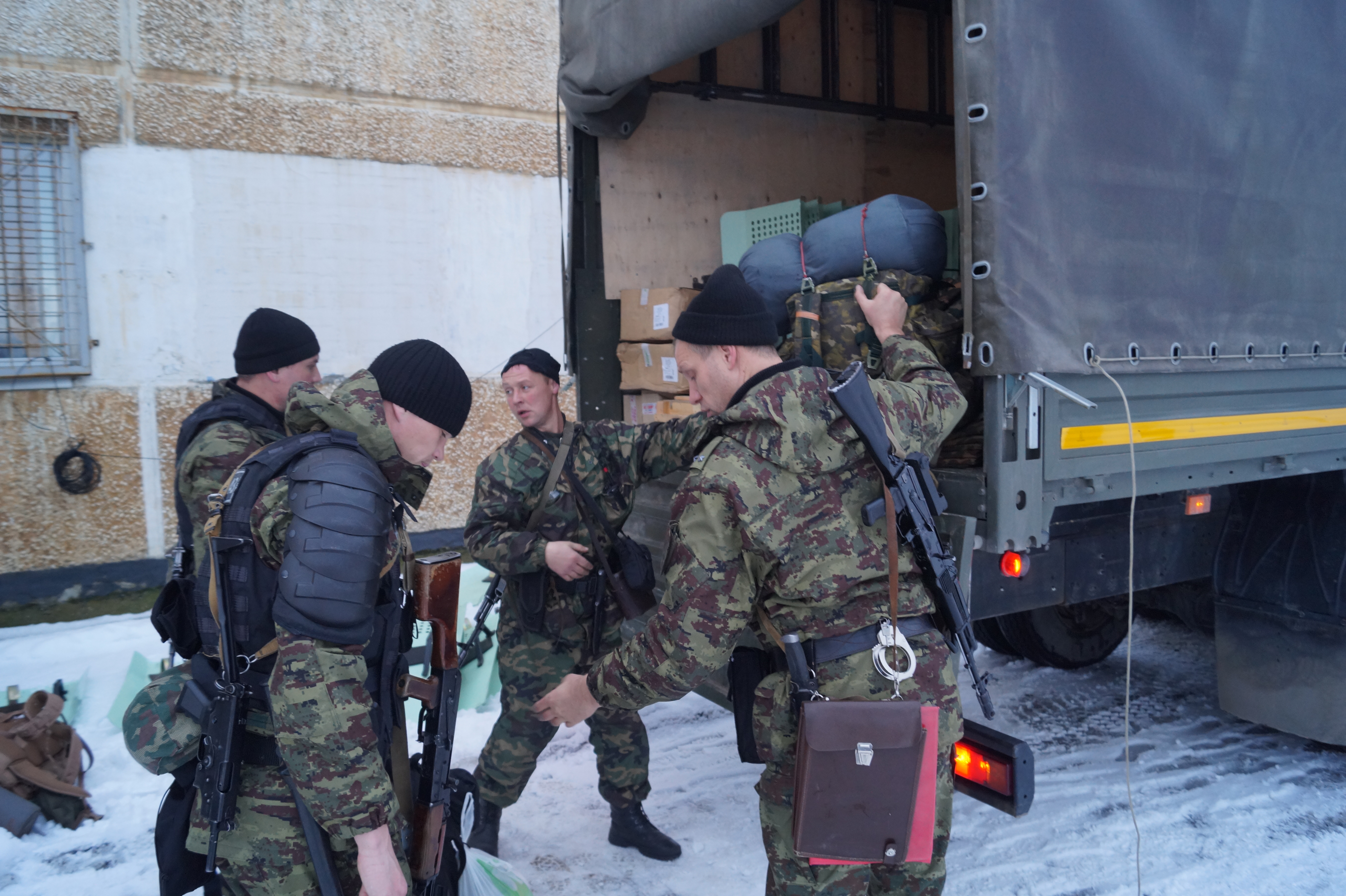 В Первоуральске прошла внезапная проверка боеготовности спецназа "РОССЫ"