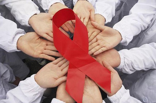 Во всемирный день борьбы со СПИДом первоуральцам предложили узнать свой ВИЧ-статус