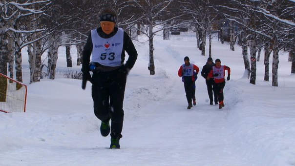 15 километров по снежной трассе: в Первоуральске прошел зимний гандикап 