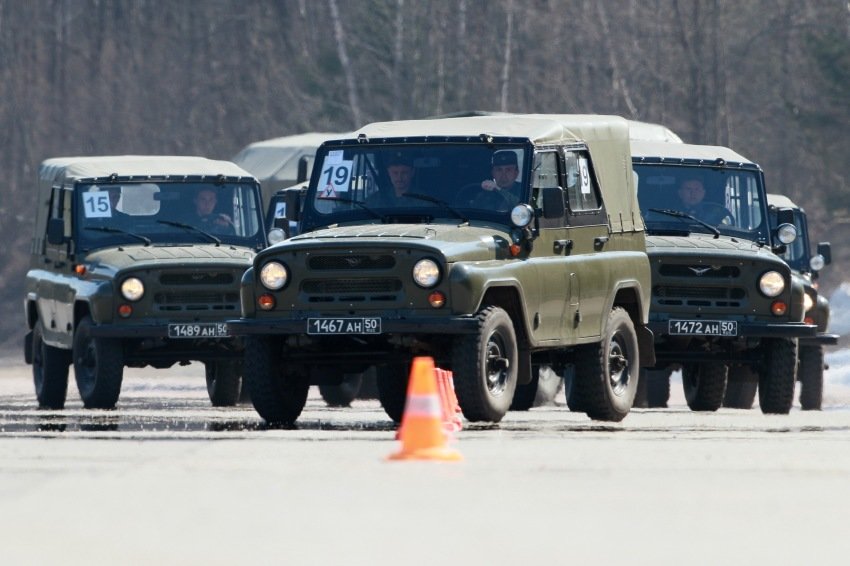 Россияне назвали самые "мужские автомобили"