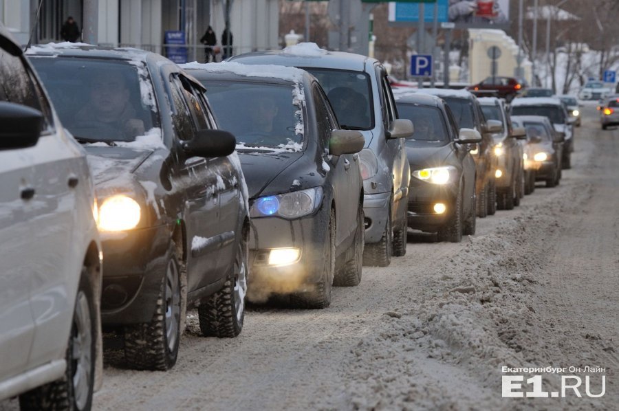 Госдума и Совет Федерации повысили акцизы на бензин