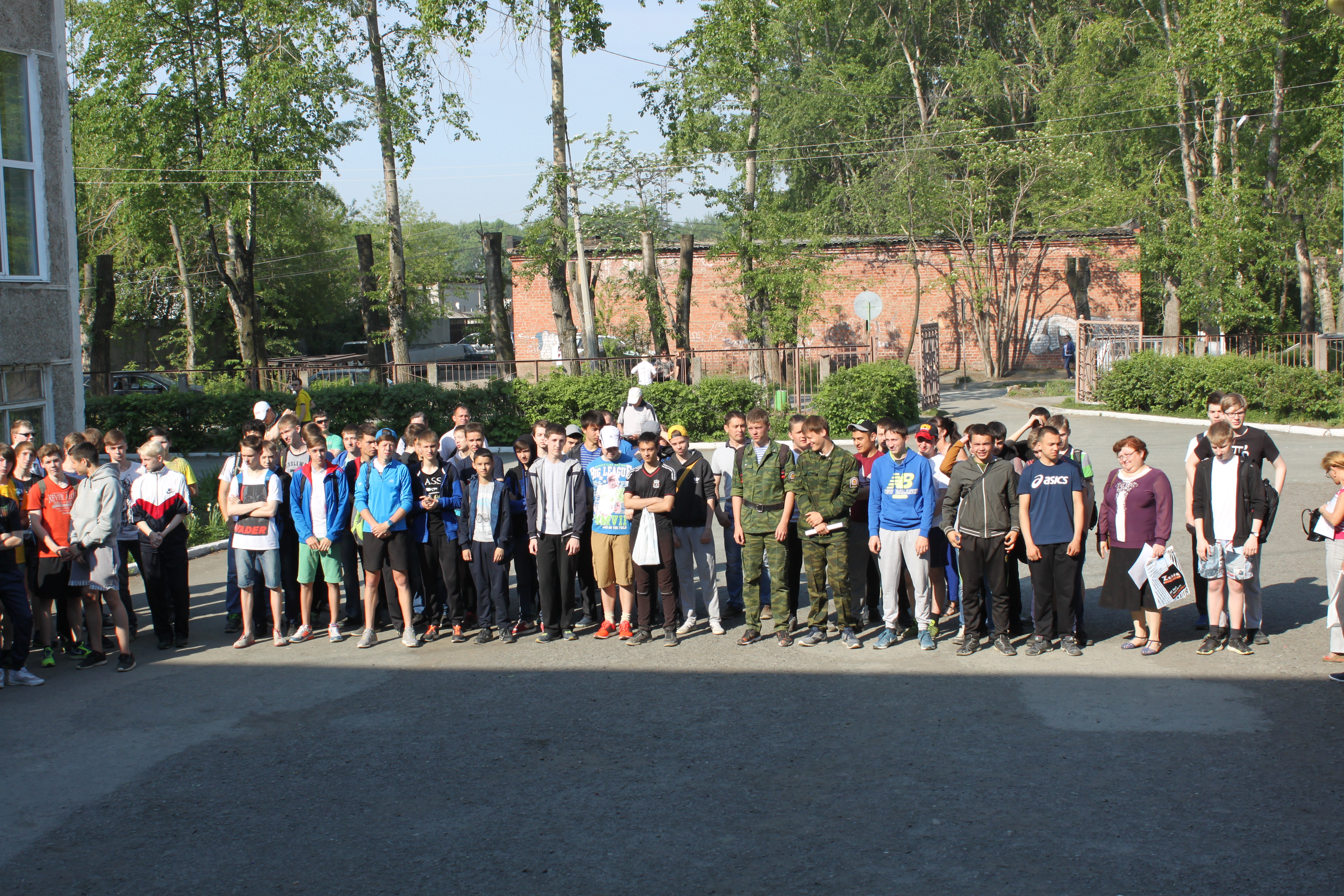 Военно-учебные сборы для старшеклассников проходят в Первоуральске 