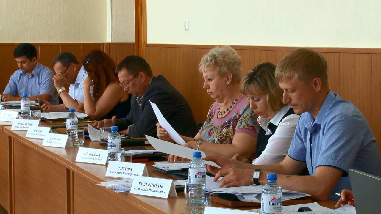 Первоуральские депутаты выбрали почетных граждан и ввели новый пост в администрации 