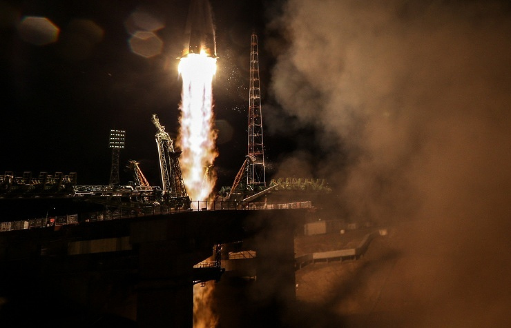 Россия с 2025 года начнет ежегодно отправлять корабли на Луну