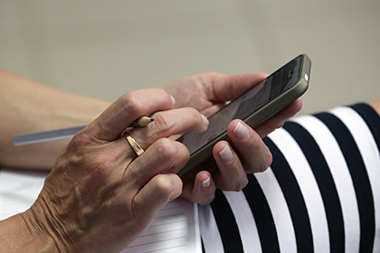 Россиянам разрешат снимать нарушения ПДД на смартфоны