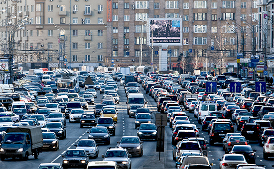 Медведев заявил о наличии автомобиля в каждой российской семье