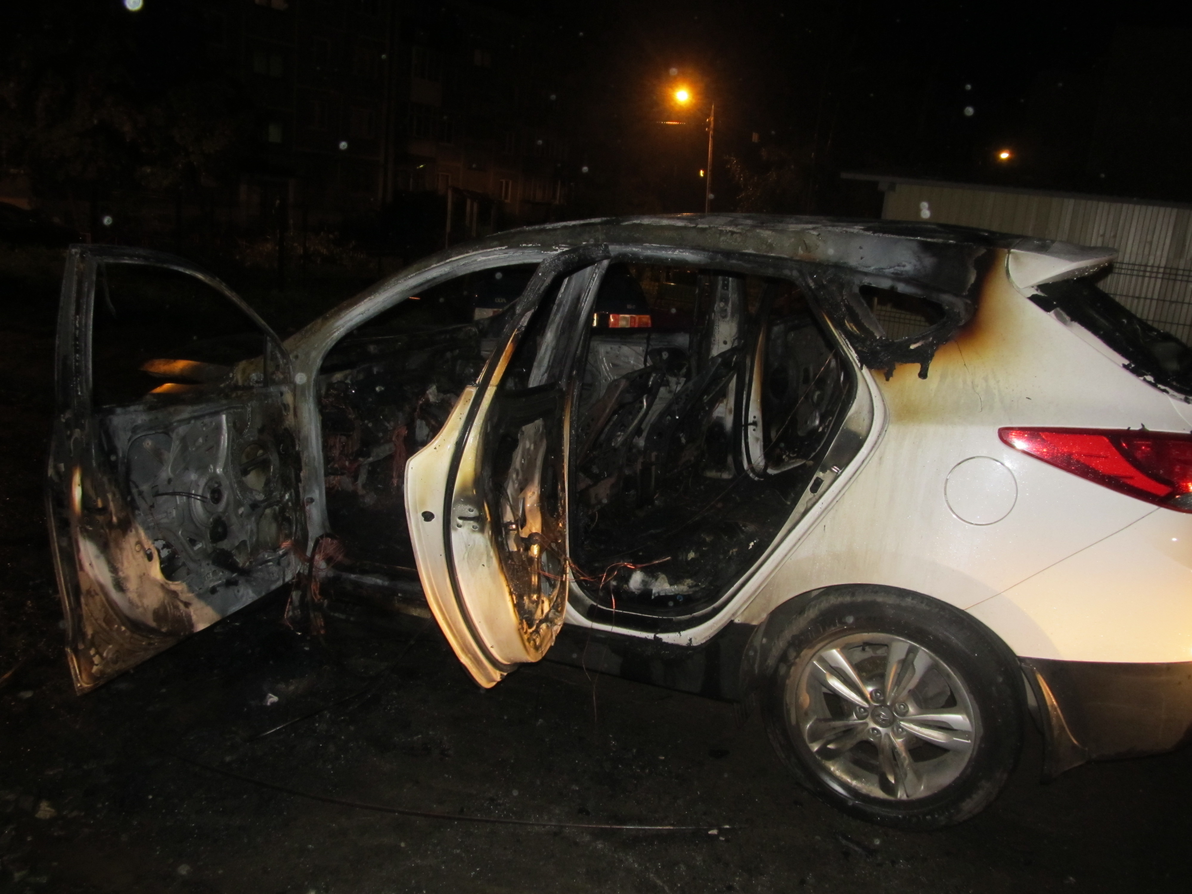 Полиция Первоуральска проводит проверку по факту возгорания автомобиля 