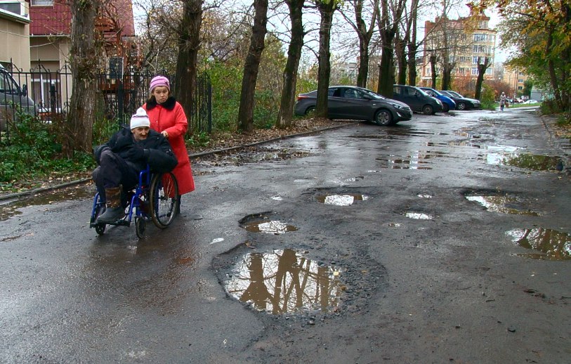 "Я уже из терпения вышел": инвалиды жалуются на коммунальный бардак 
