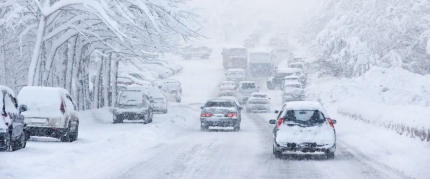 МЧС составило инструкцию для водителей, собирающихся в дорогу в снег